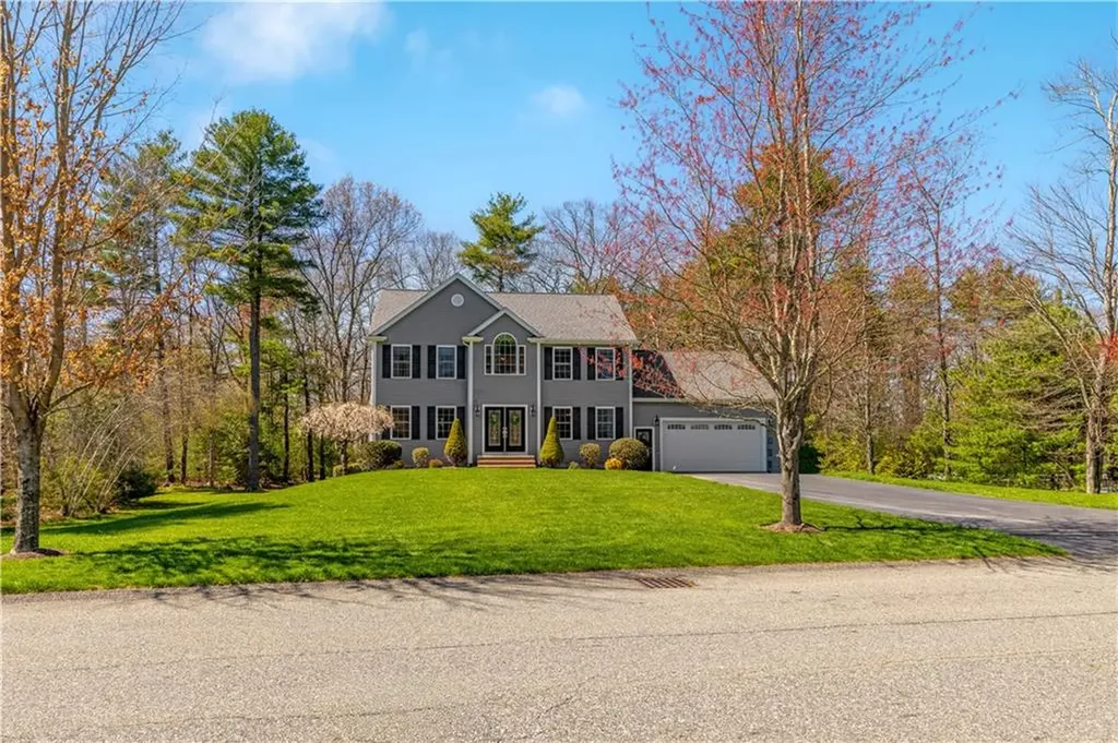 206 Burnside Avenue Seekonk MA 02771