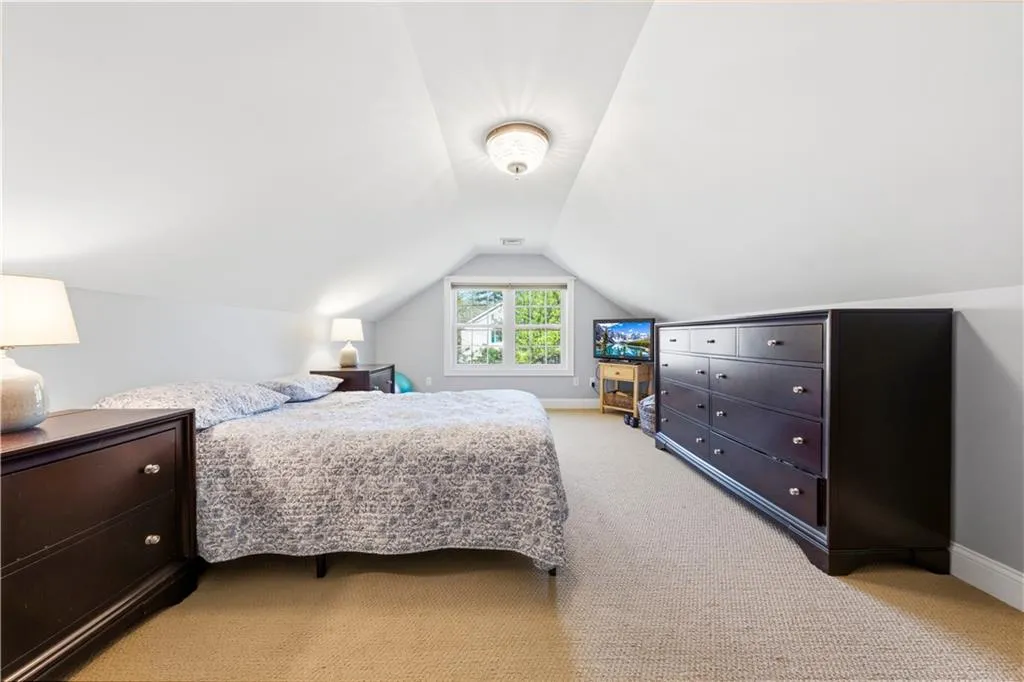 206 Burnside Avenue Seekonk MA 02771
