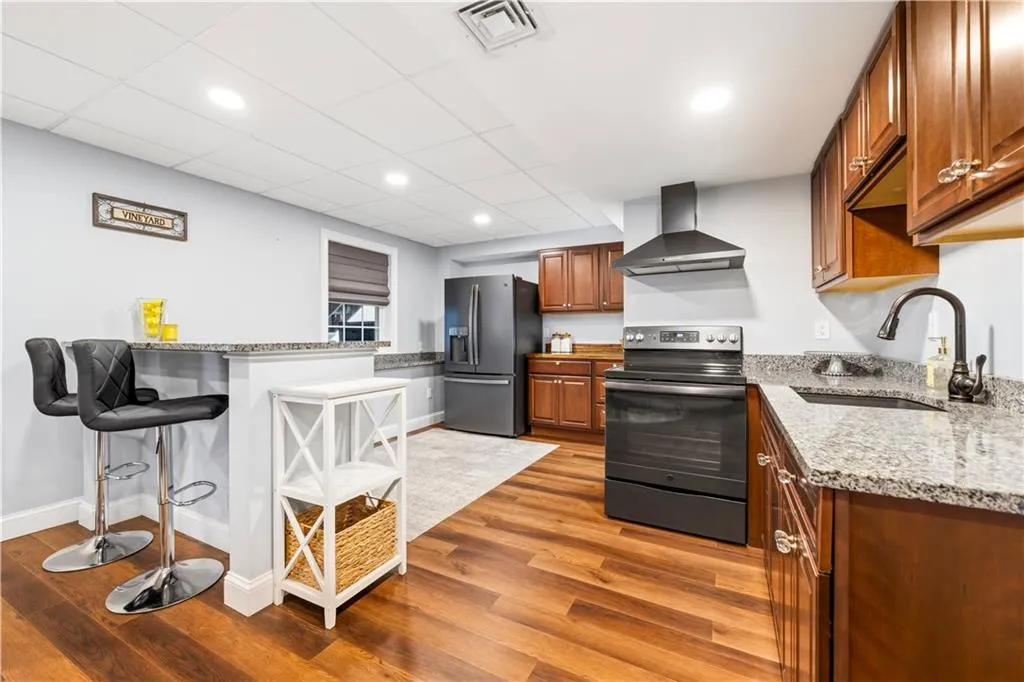 206 Burnside Avenue Seekonk MA 02771