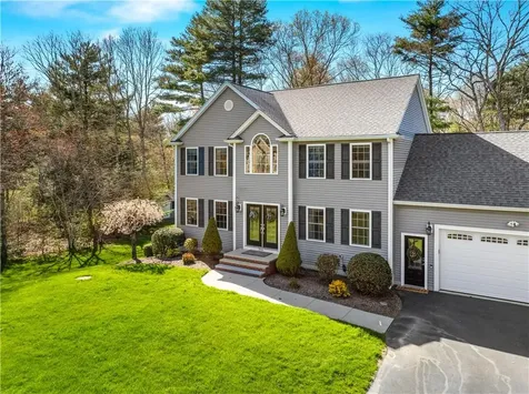 206 Burnside Avenue Seekonk MA 02771