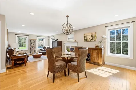 206 Burnside Avenue Seekonk MA 02771