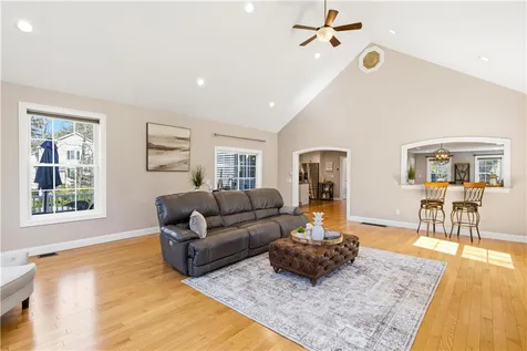 206 Burnside Avenue Seekonk MA 02771