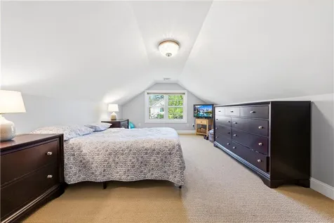 206 Burnside Avenue Seekonk MA 02771