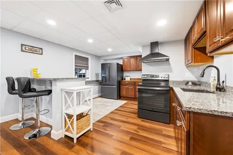 206 Burnside Avenue Seekonk MA 02771