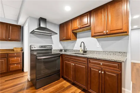 206 Burnside Avenue Seekonk MA 02771