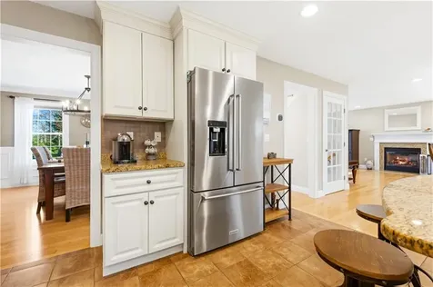 206 Burnside Avenue Seekonk MA 02771