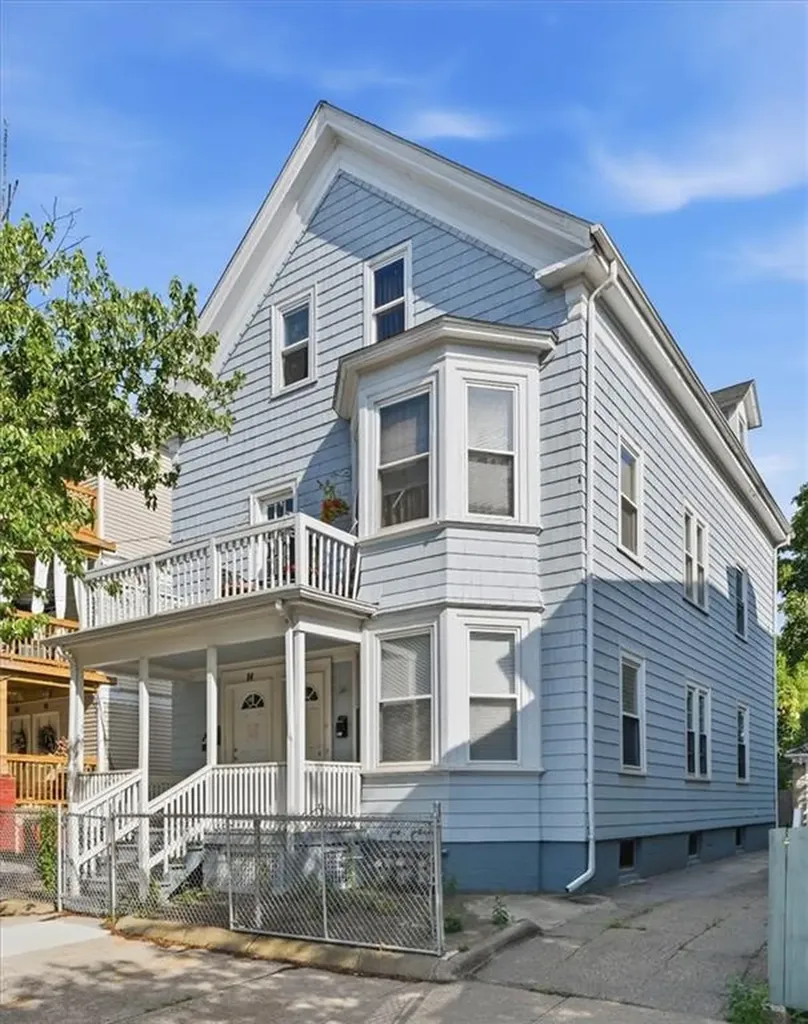 94 Lexington Avenue Providence RI 02907