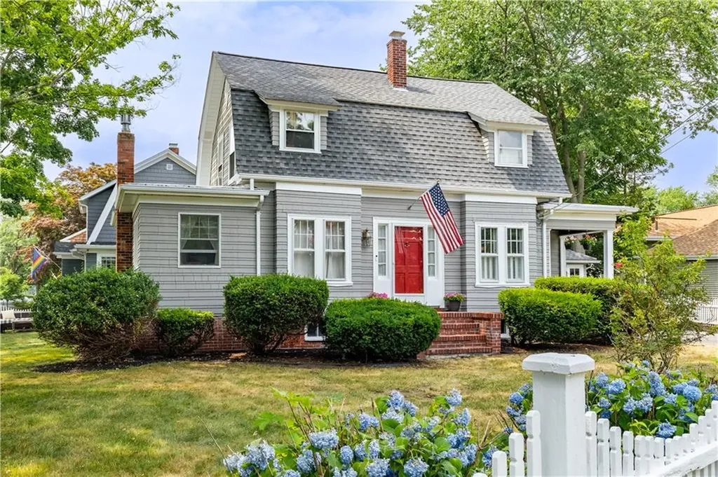 197 Wilson Avenue East Providence RI 02916