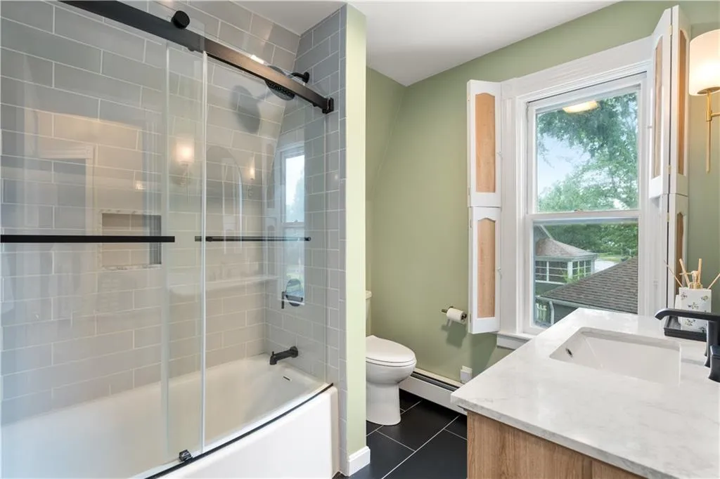 197 Wilson Avenue East Providence RI 02916