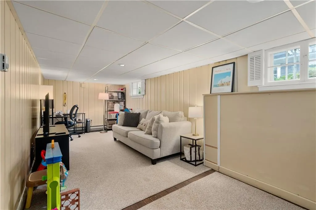 197 Wilson Avenue East Providence RI 02916