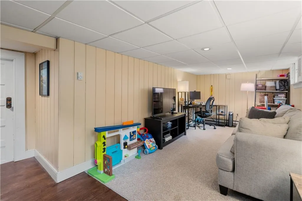 197 Wilson Avenue East Providence RI 02916