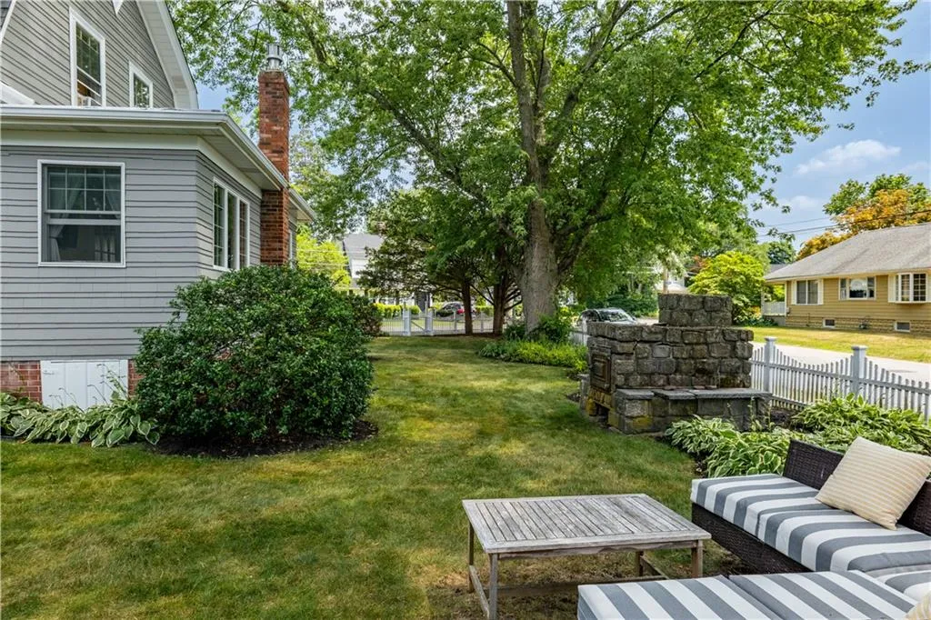 197 Wilson Avenue East Providence RI 02916