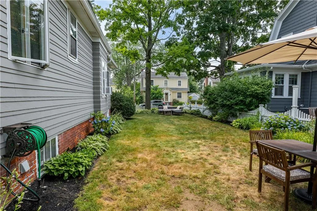 197 Wilson Avenue East Providence RI 02916