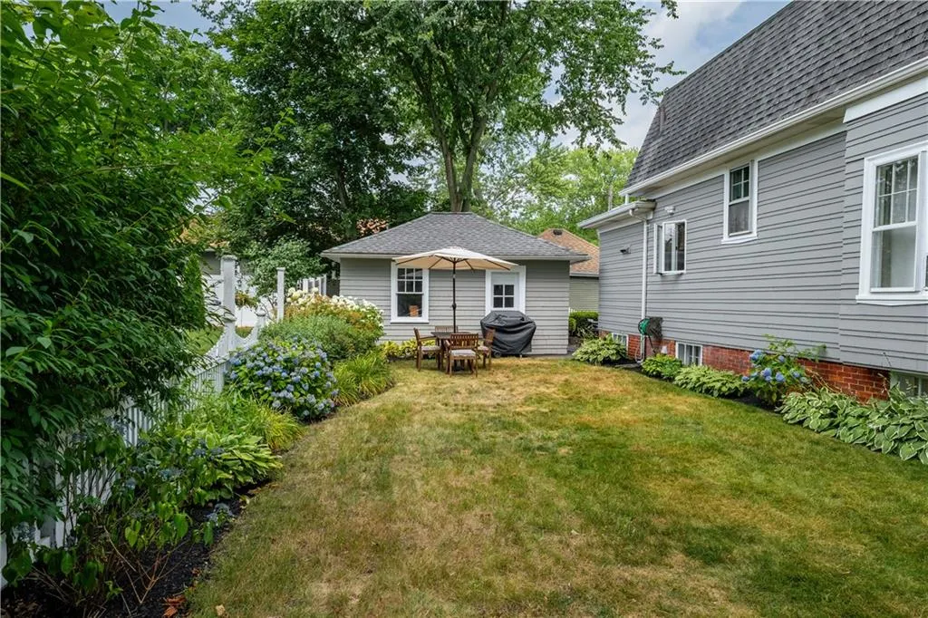 197 Wilson Avenue East Providence RI 02916