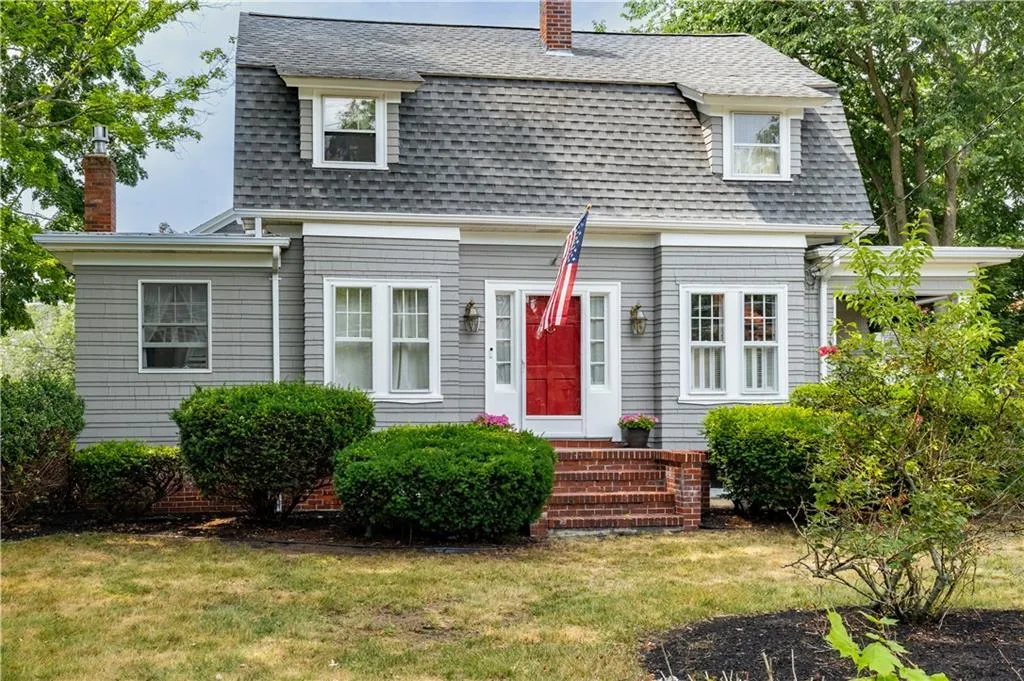 197 Wilson Avenue East Providence RI 02916