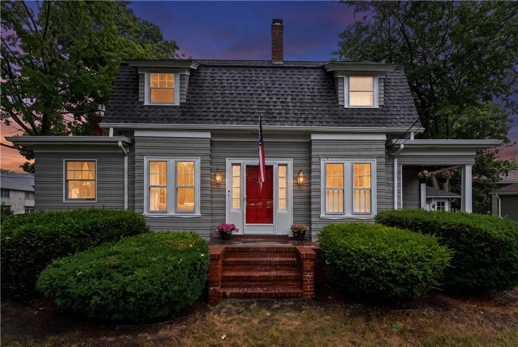 197 Wilson Avenue East Providence RI 02916