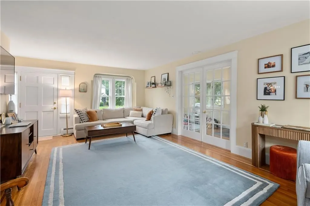 197 Wilson Avenue East Providence RI 02916