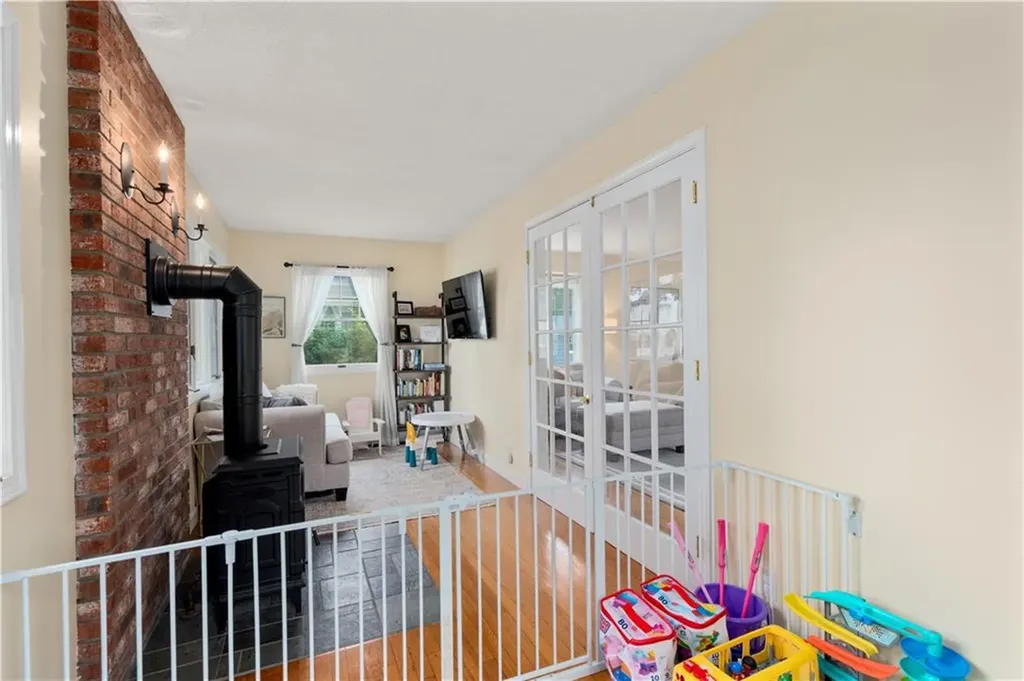 197 Wilson Avenue East Providence RI 02916