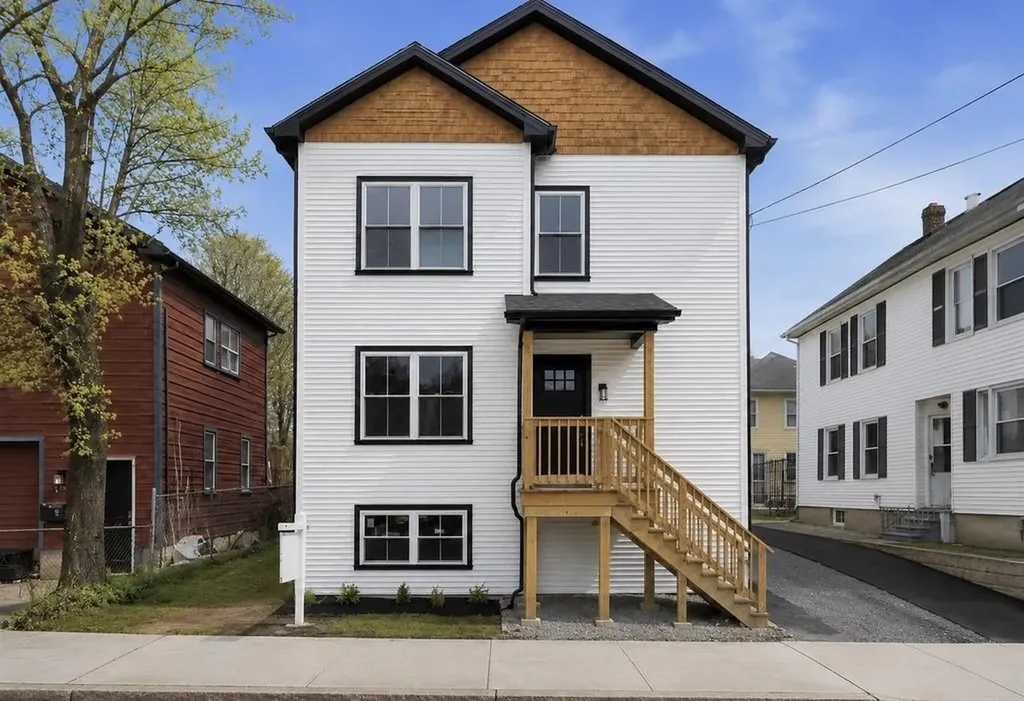 35 Mount Pleasant Avenue Providence RI 02908
