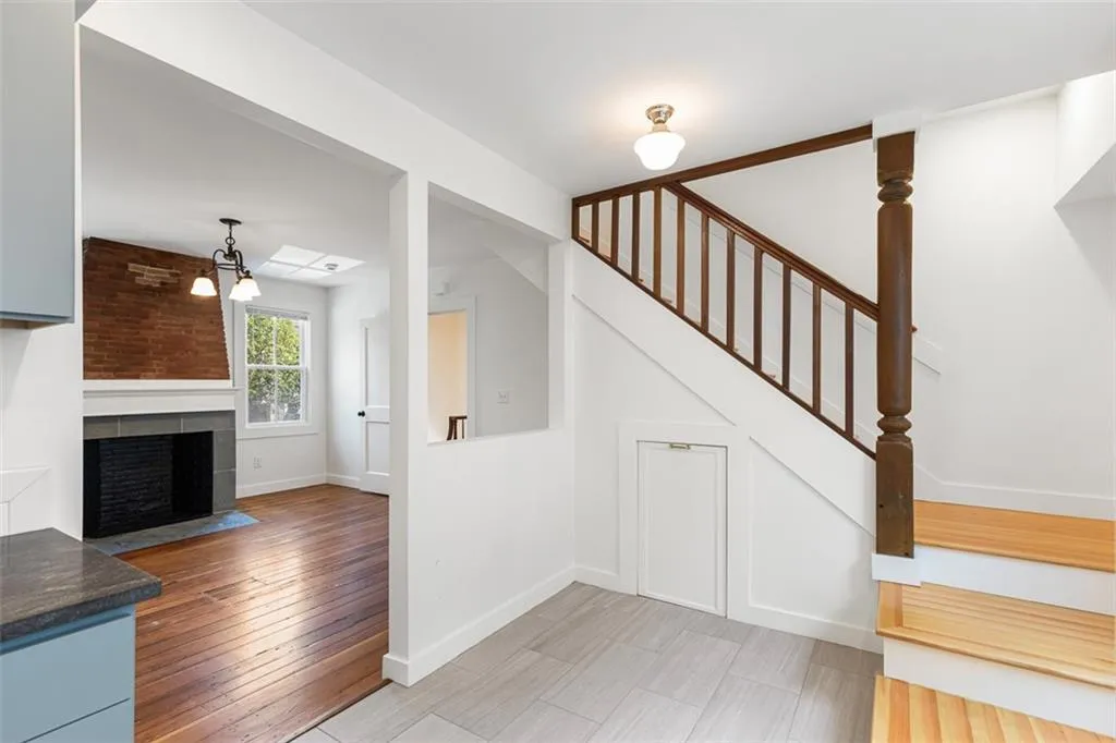 128 Sheldon Street Providence RI 02906