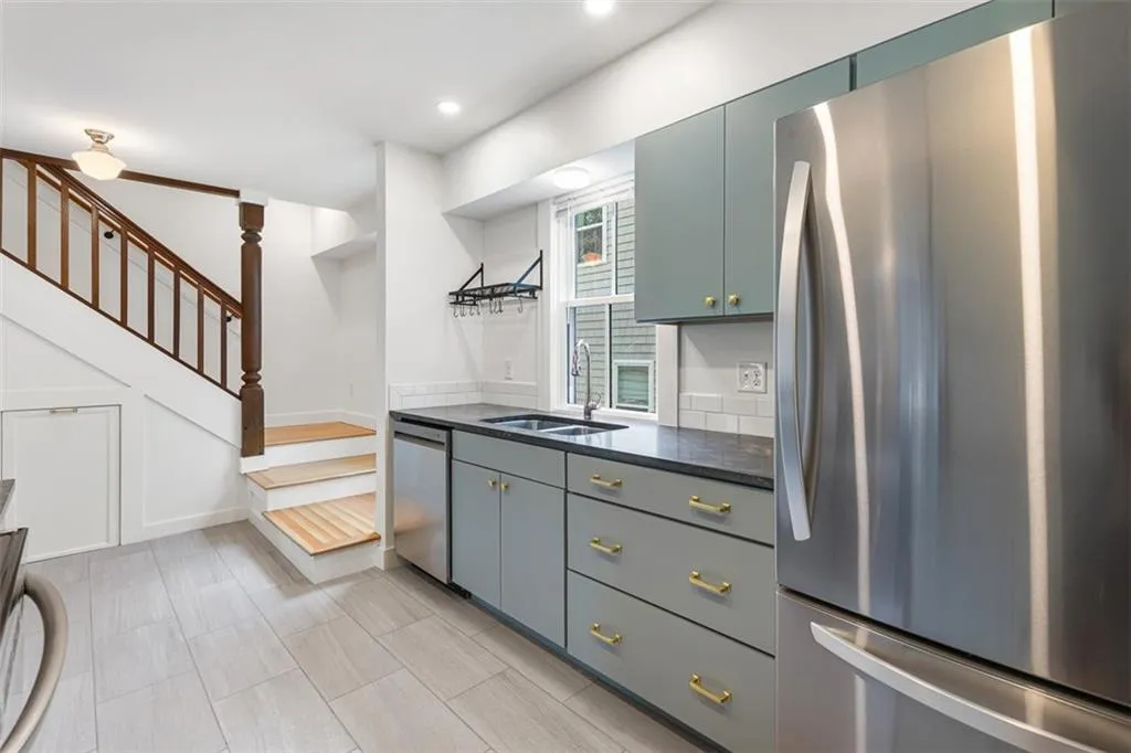 128 Sheldon Street Providence RI 02906