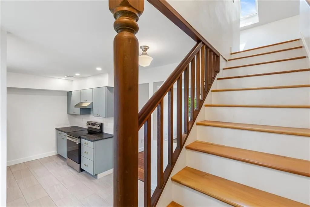 128 Sheldon Street Providence RI 02906