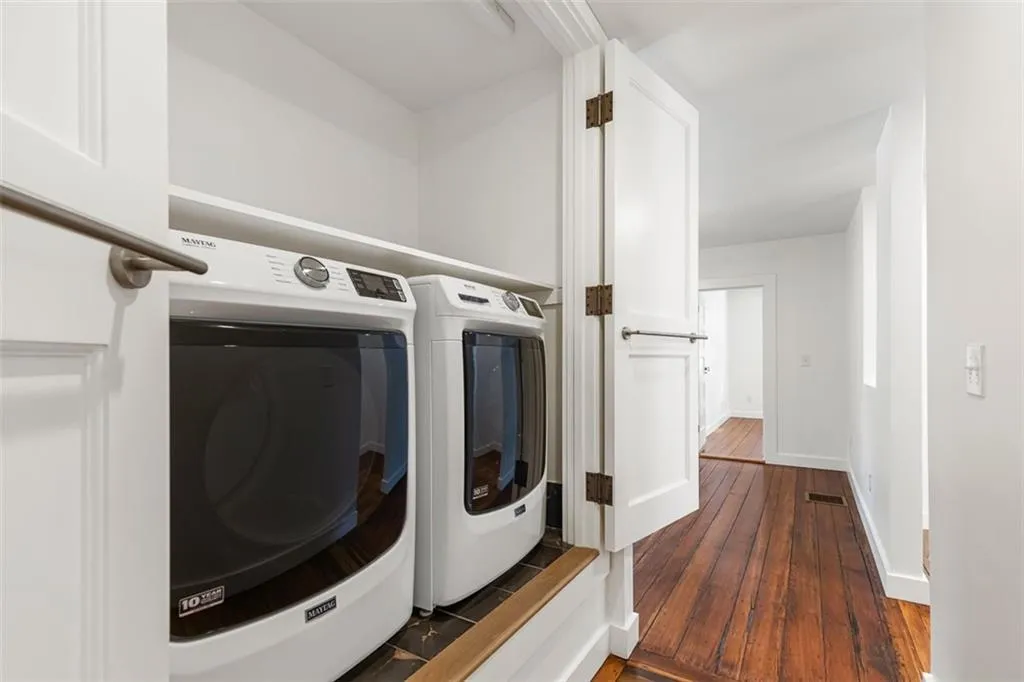 128 Sheldon Street Providence RI 02906