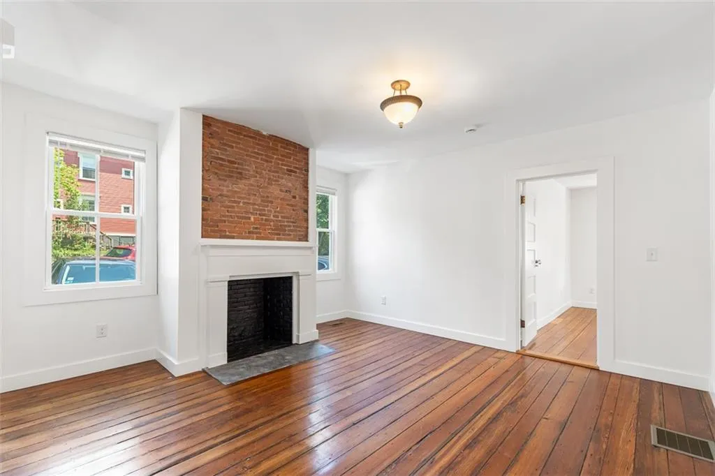 128 Sheldon Street Providence RI 02906