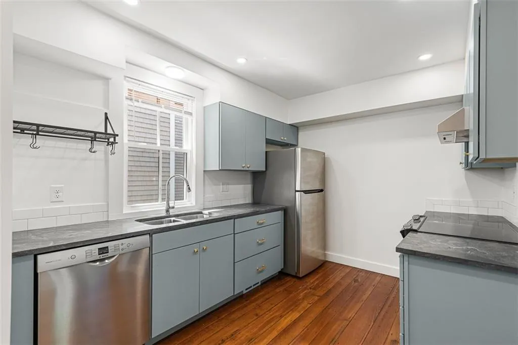 128 Sheldon Street Providence RI 02906