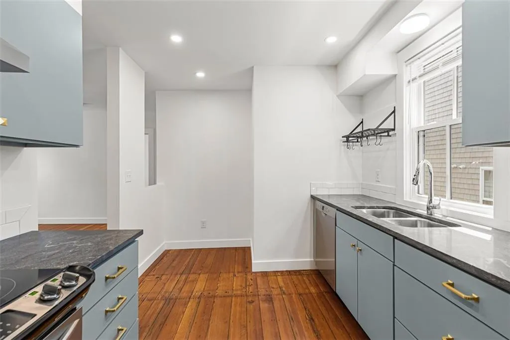 128 Sheldon Street Providence RI 02906
