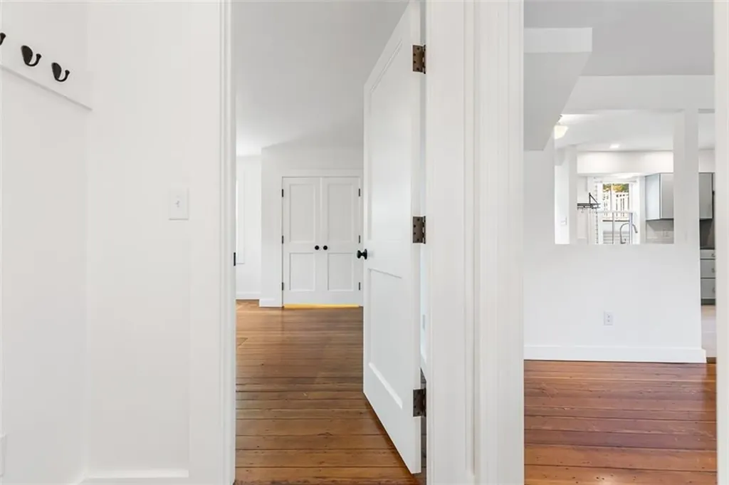128 Sheldon Street Providence RI 02906