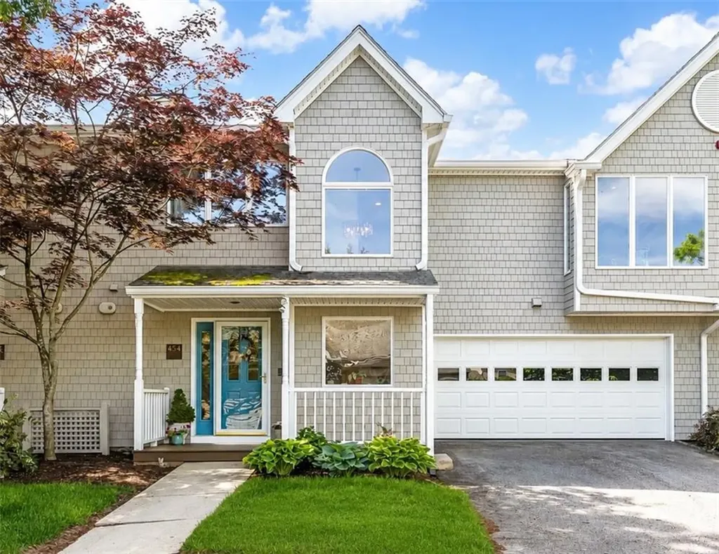 454 Paddock Lane Bristol RI 02809