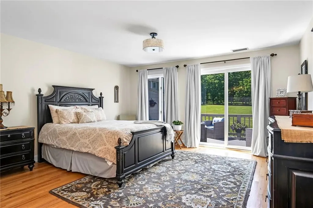 454 Paddock Lane Bristol RI 02809