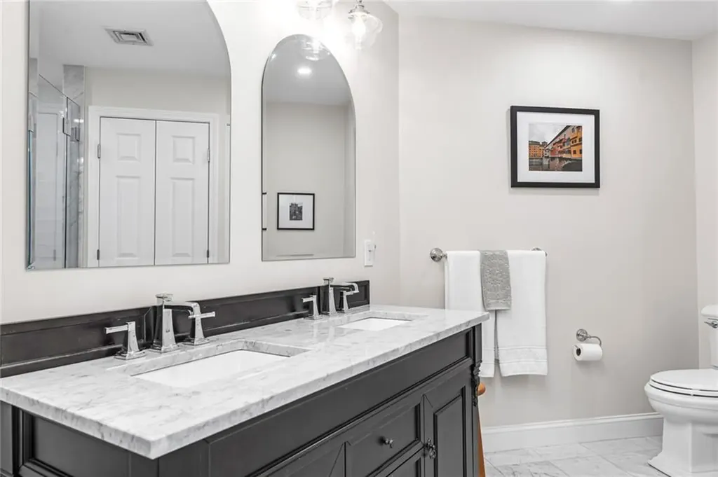 454 Paddock Lane Bristol RI 02809