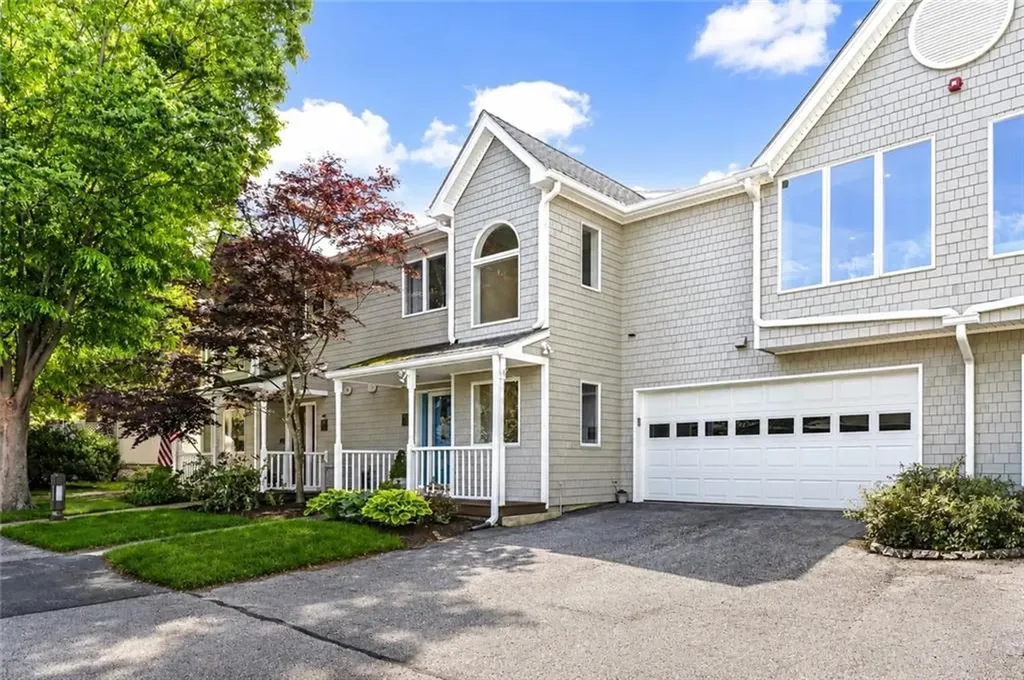 454 Paddock Lane Bristol RI 02809