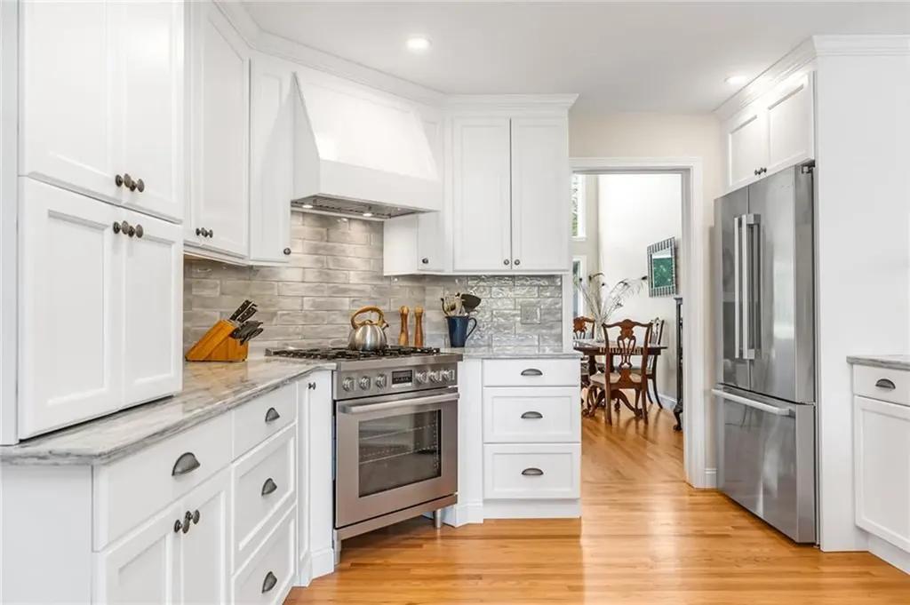 454 Paddock Lane Bristol RI 02809