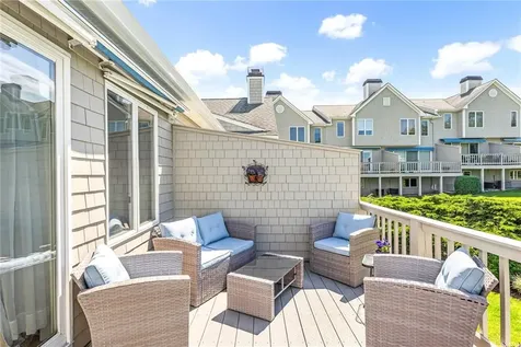 454 Paddock Lane Bristol RI 02809