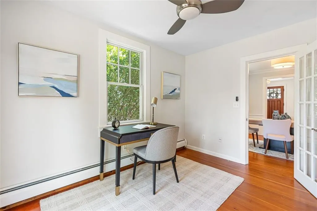 85 Highland Avenue Barrington RI 02806