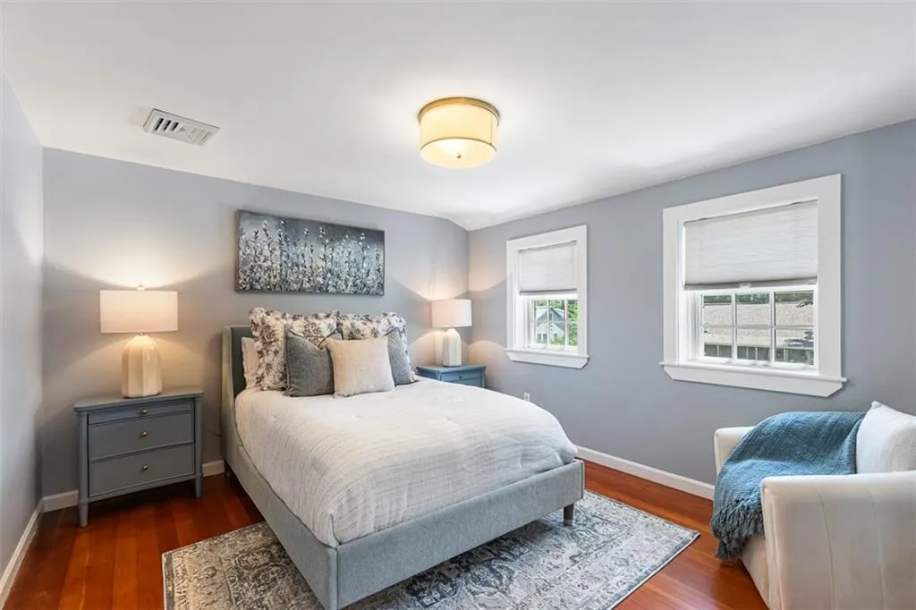 85 Highland Avenue Barrington RI 02806