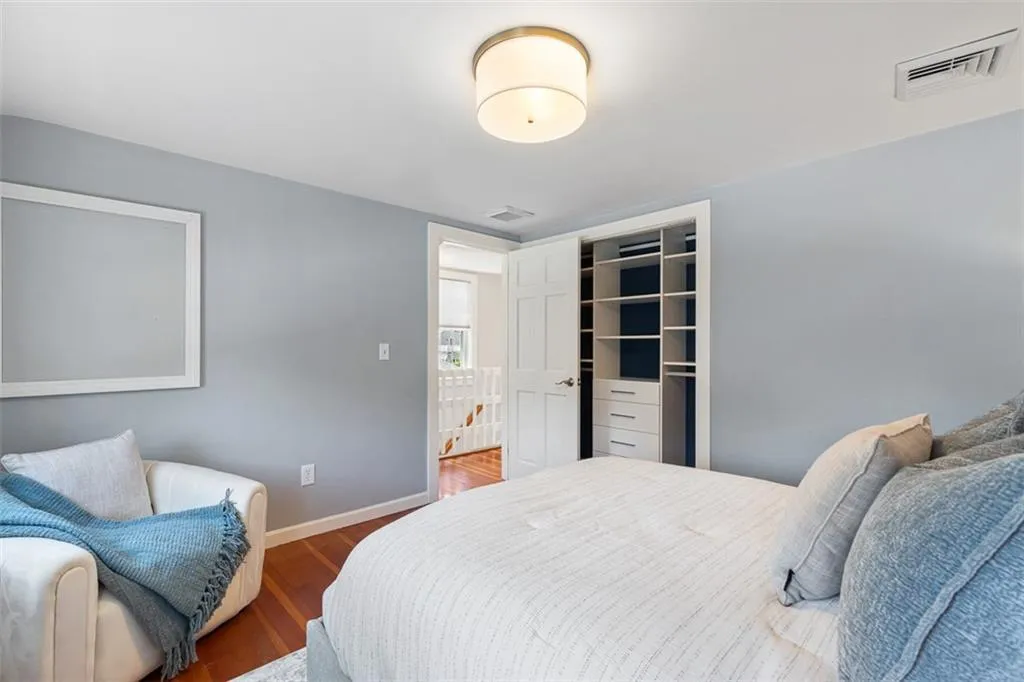 85 Highland Avenue Barrington RI 02806