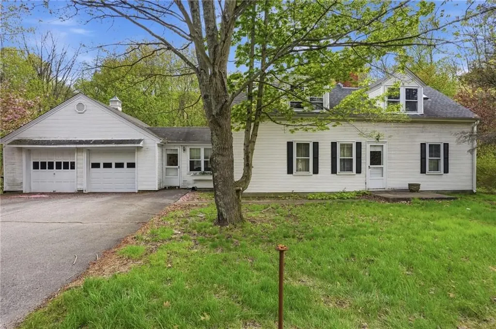 1162 Douglas Pike Smithfield RI 02917