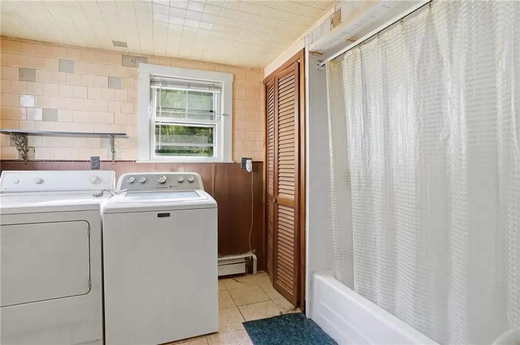 1162 Douglas Pike Smithfield RI 02917