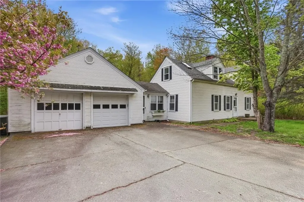 1162 Douglas Pike Smithfield RI 02917