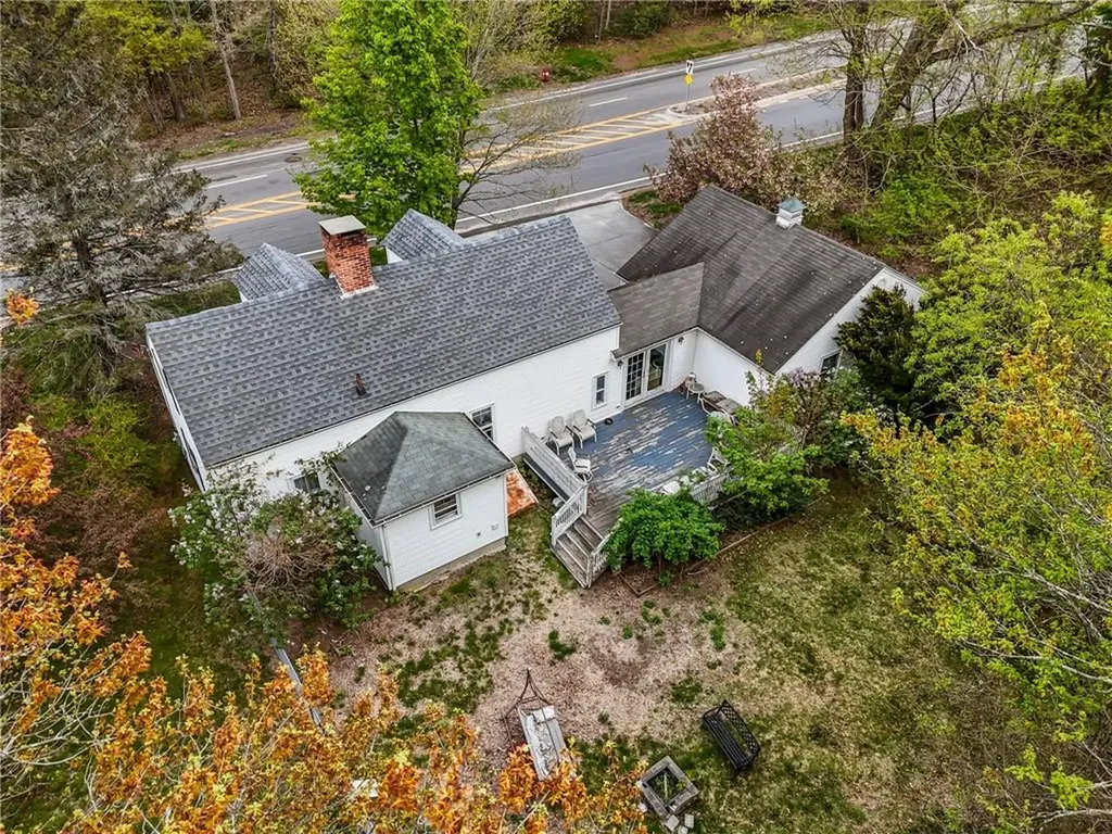 1162 Douglas Pike Smithfield RI 02917