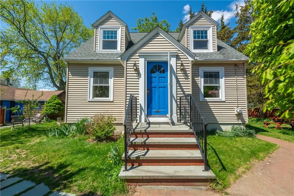 31 Errol Street Warwick RI 02888