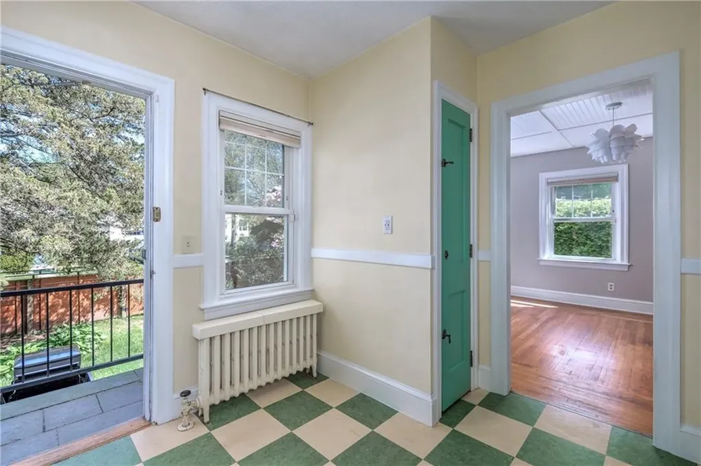 31 Errol Street Warwick RI 02888