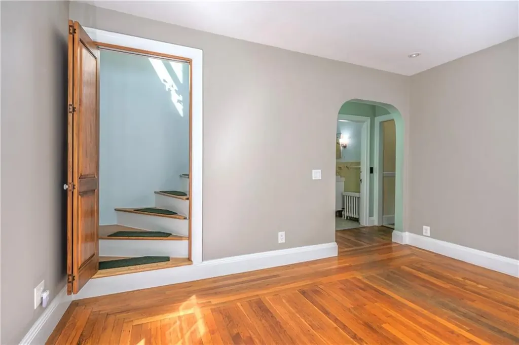 31 Errol Street Warwick RI 02888