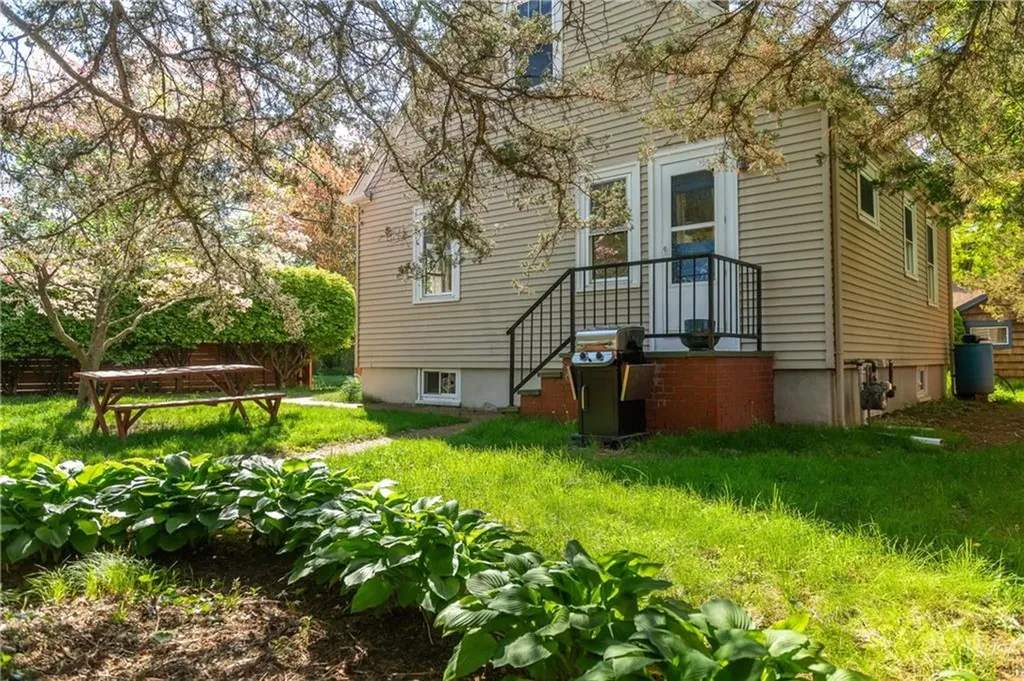 31 Errol Street Warwick RI 02888