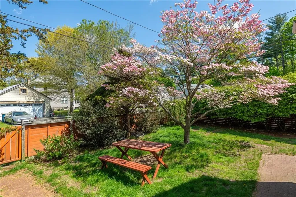 31 Errol Street Warwick RI 02888