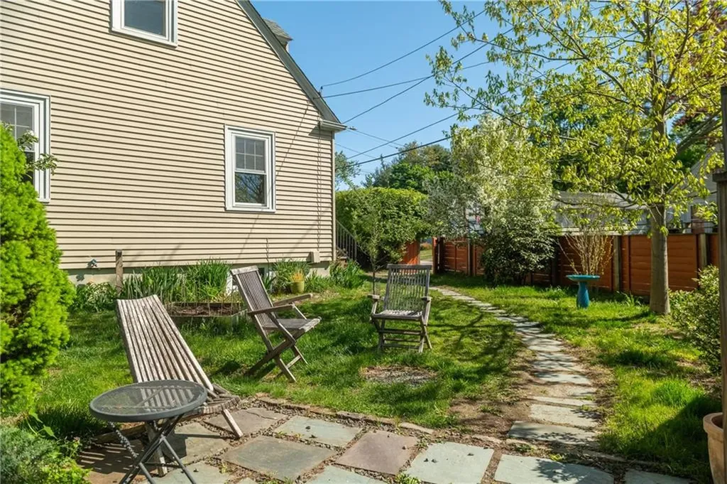 31 Errol Street Warwick RI 02888